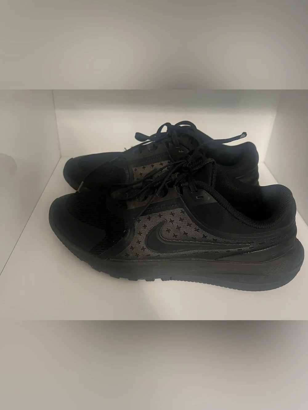 Nike Downshifter 9 Black Running Shoes 4.5y